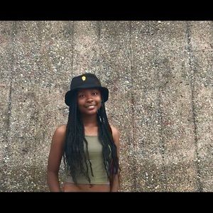 Meet your Posher, Nadirah